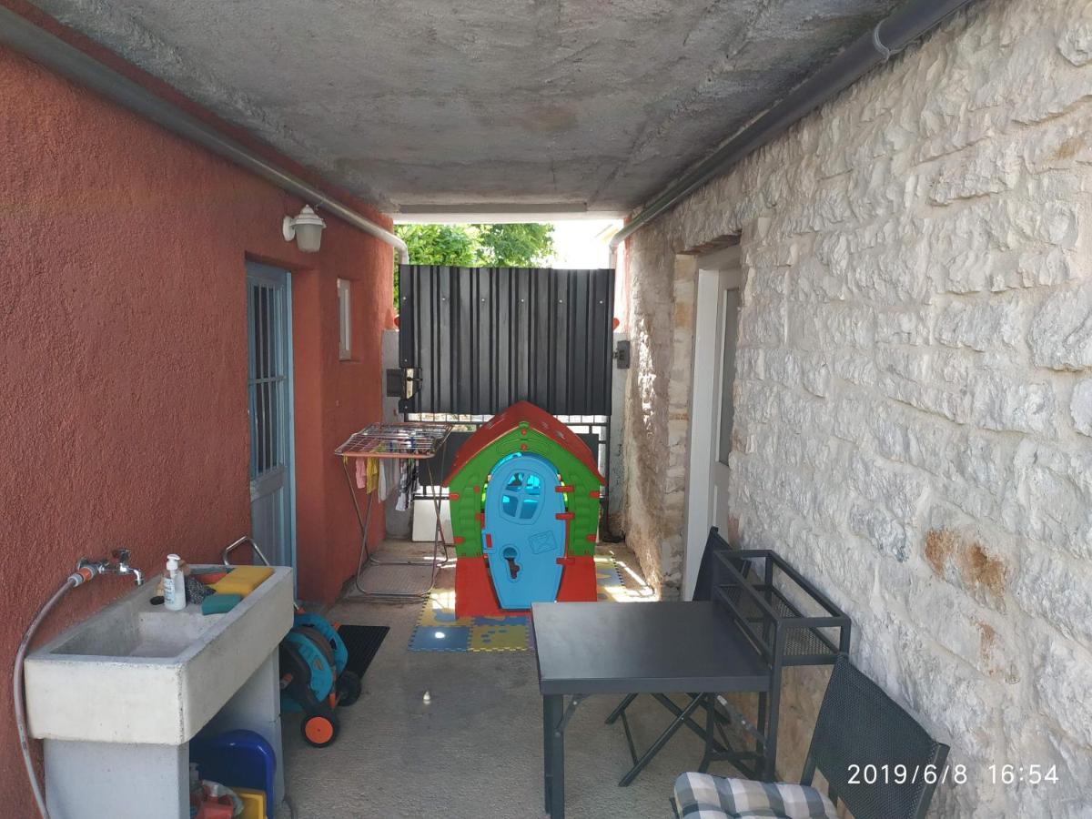 Holiday Home Peruski Экстерьер фото